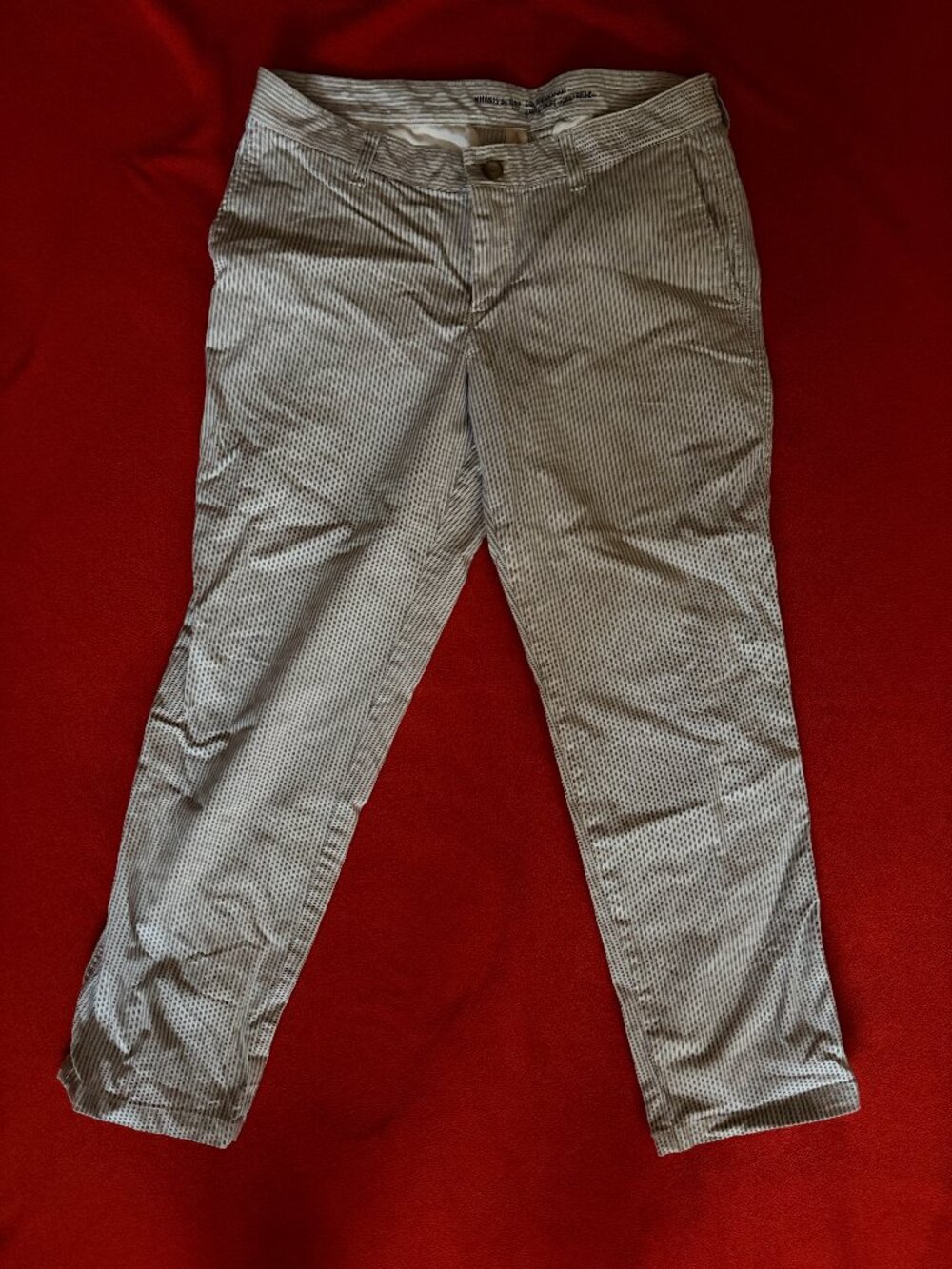 GAP GIRLFRIEND PINSTRIPED KHAKIS - 8 Regular